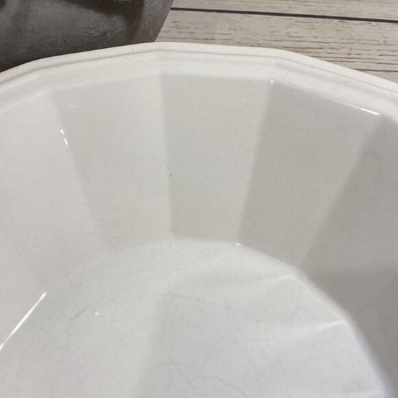 Homer Laughlin COLONIAL WHITE: 9" Vegetable Serving Bowl - Picture 4 of 5